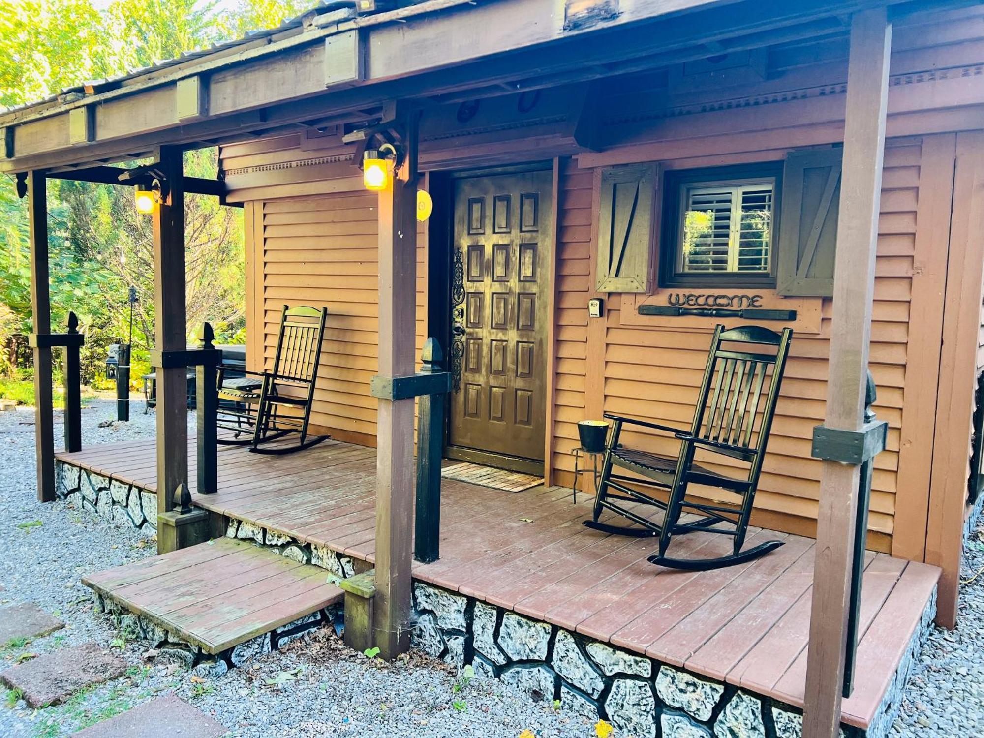 Villa Tiny House, Wifi,Hot Tub,Secluded Cosby Exterior foto