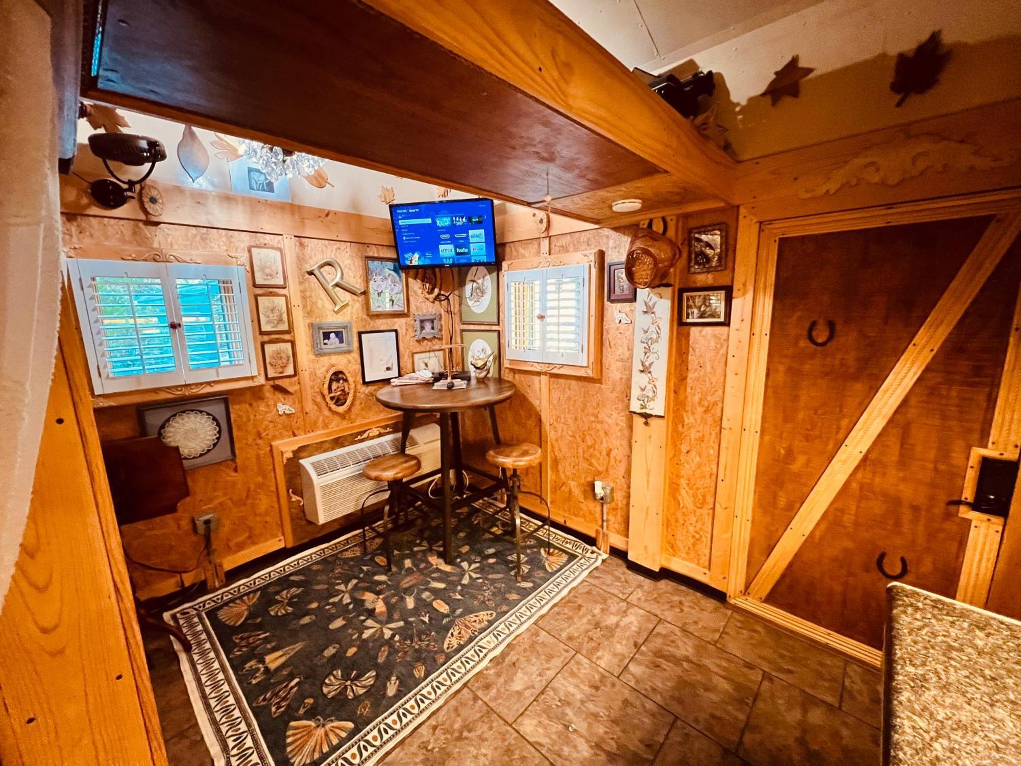 Villa Tiny House, Wifi,Hot Tub,Secluded Cosby Exterior foto