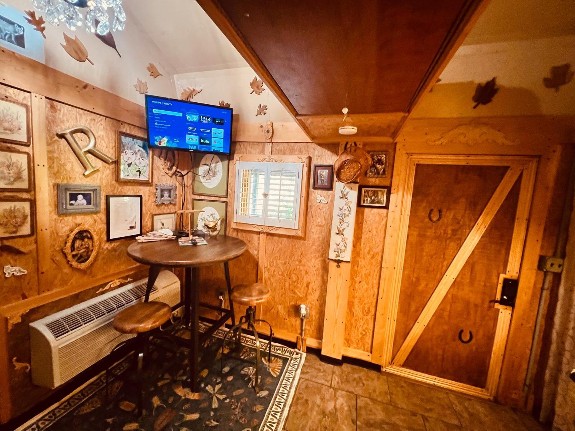 Villa Tiny House, Wifi,Hot Tub,Secluded Cosby Exterior foto