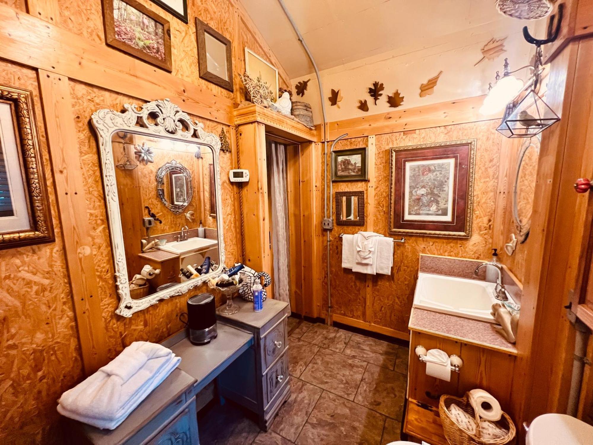 Villa Tiny House, Wifi,Hot Tub,Secluded Cosby Exterior foto